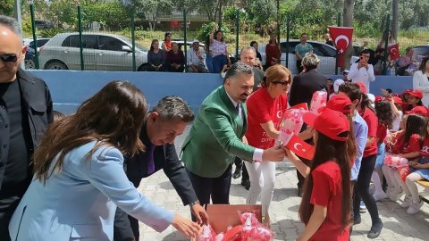 RTÜK Başkanı Şahin, 23 Nisan’ı Hataylı depremzede çocuklarla kutladı; ‘Çocuklar bizim kırmızı çizgimizdir’