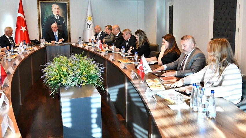 İYİ Parti'de Müsavat Dervişoğlu başkanlığında ilk toplantı