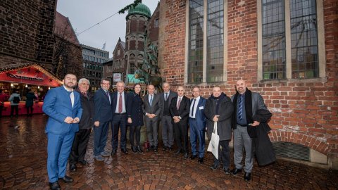 İzmirlilerden Hannover ve Bremen çıkarması