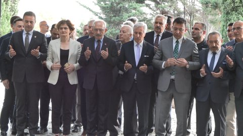 Kılıçdaroğlu ve İmamoğlu Menderes'i mezarı başında andı