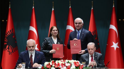 Türkiye ile Arnavutluk arasında TİKA Koordinasyon Ofisi'nin uygulamalarına ilişkin mutabakat imzalandı
