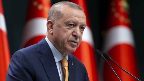 Cumhurbaşkanı Erdoğan Şişli'deki yangınla ilgili Bakan Yerlikaya'yı aradı