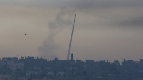 İsrail ordusundan yeni saldırı: Gazze Şeridi'nin merkezinde askeri harekat başladı!