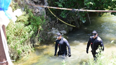 Antalya'da otomobilin dereye düşmesi sonucu ölenlerin sayısı arttı