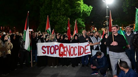 İsrail'in Gazze'ye yönelik saldırıları İstanbul'da protesto edildi