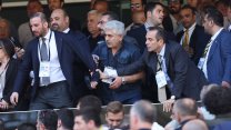 Fenerbahçe'de sular durulmuyor: Aziz Yıldırım "Yarın oy atmaya geleceğim" diyerek kongreyi terk etti