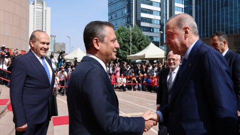 Tarihi görüşme başladı: Cumhurbaşkanı Erdoğan, 18 yıl sonra CHP Genel Merkezi'nde