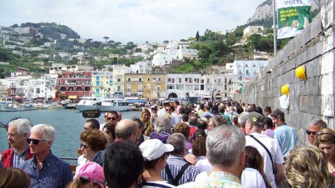 Adada sular kesildi: Turistler alınmadı!