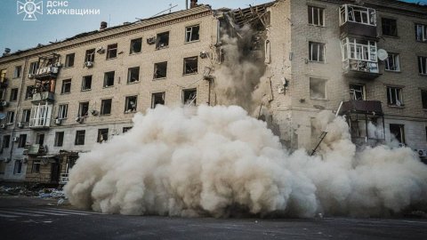 Rusya’da Harkiv’de konut binası vurdu: 2 ölü, 53 yaralı