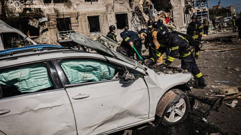 Rusya’da Harkiv’de konut binası vurdu: 2 ölü, 53 yaralı