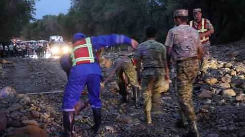 Kırgızistan'da şiddetli yağışlar sele neden oldu, facia yaşandı: En az 12 ölü!