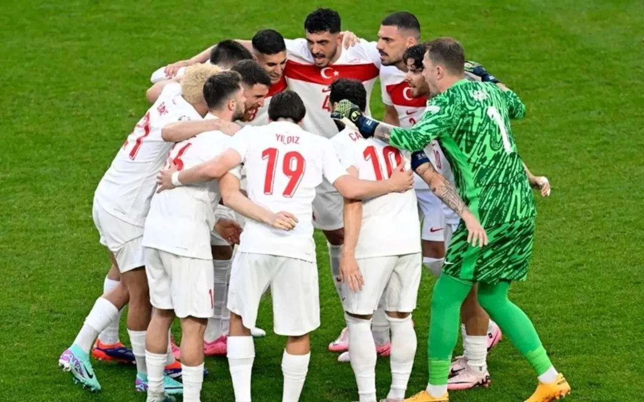 Türkiye – Hollanda maçının hakemi açıklandı