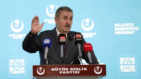 Destici'den emekli maaşı çıkışı: "21 bin TL’nin üzerine çıkarılması lazım"