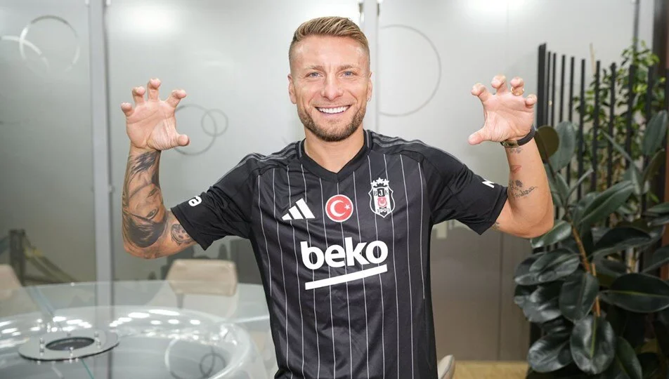 Beşiktaş, İtalyan futbolcu Ciro Immobile'i renklerine bağladı