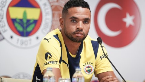İmza töreni yapıldı: Youssef En-Nesyri Fenerbahçe'ye rekor bir bonservis bedeli ile geldi