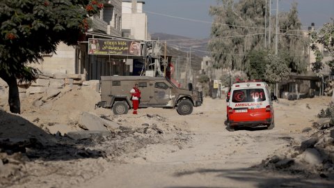 İsrail ordusundan Batı Şeria'nın Cenin ve Tulkerim kentlerine baskın!