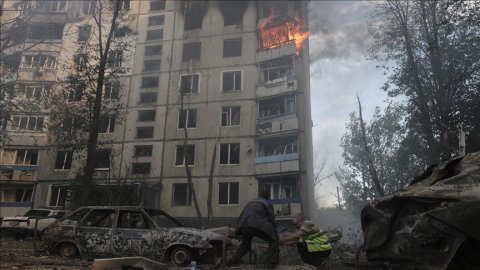 Rus Ordusu Ukrayna'ya füze ve İHA yağdırdı