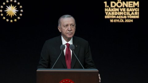 Cumhurbaşkanı Erdoğan yargı sistemi değerlendirmesi: "Eksikleri gidermek boynumuzun borcu"