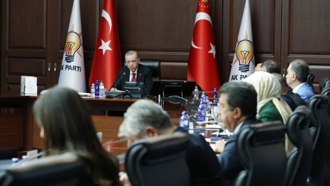 AK Parti MYK Cumhurbaşkanı Erdoğan başkanlığında toplandı