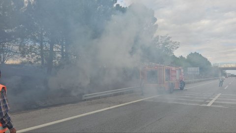 TEM'de yangın paniği: Bir süre trafiğe kapatıldı