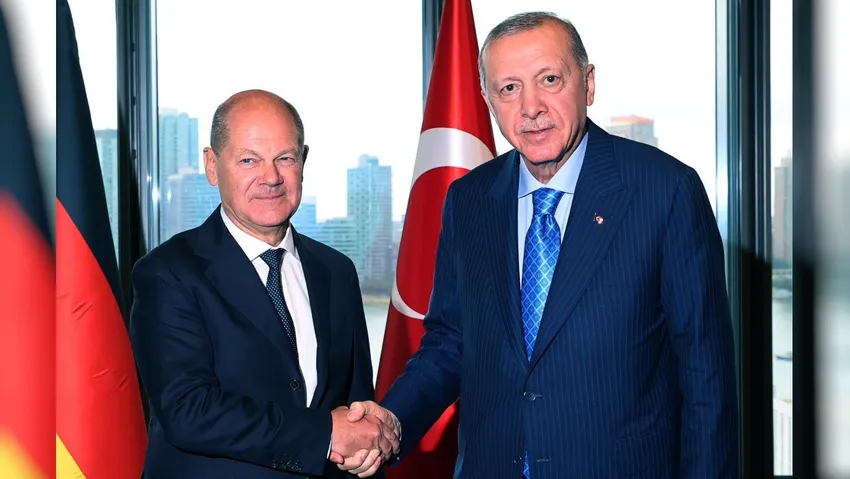 Cumhurbaşkanı Erdoğan, Almanya Başbakanı Scholz'la görüştü, 'vize' için destek istedi