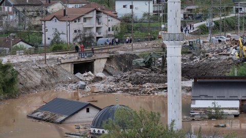 Bosna Hersek'teki sellerde 14 kişi hayatını kaybetti