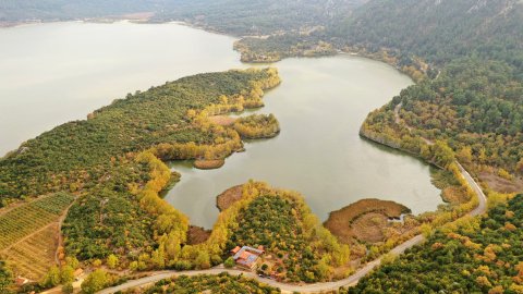 Eğirdir'in beslediği Kovada Gölü de kuruyor