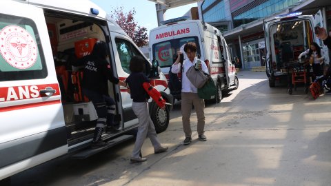 Afyonkarahisar'da turist otobüsü kaza yaptı: Onlarca yaralı var!