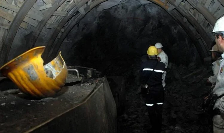 Soma'da bir madende göçük meydana geldi: 1 işçi hayatını kaybetti